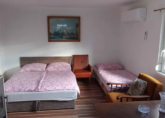 In - Balaton 18124 בית נופש *